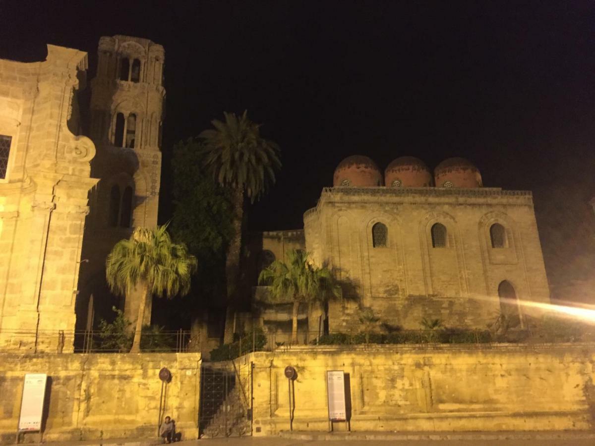 Ai Tre Mercati Palermo Exterior photo